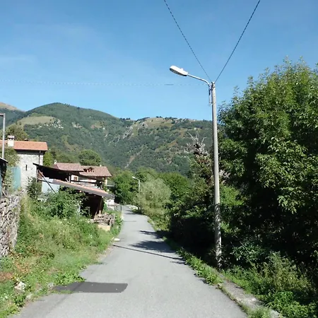 Daire Piccola Perla Livo (Lombardy)