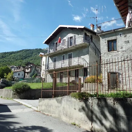 Daire Piccola Perla Livo (Lombardy)