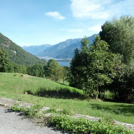 Piccola Perla * Livo (Lombardy)